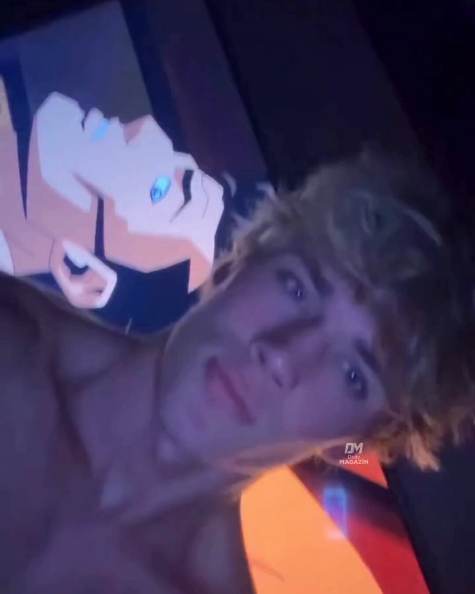 Handsome man compares jawline to anime character Handsome man compares jawline to anime character