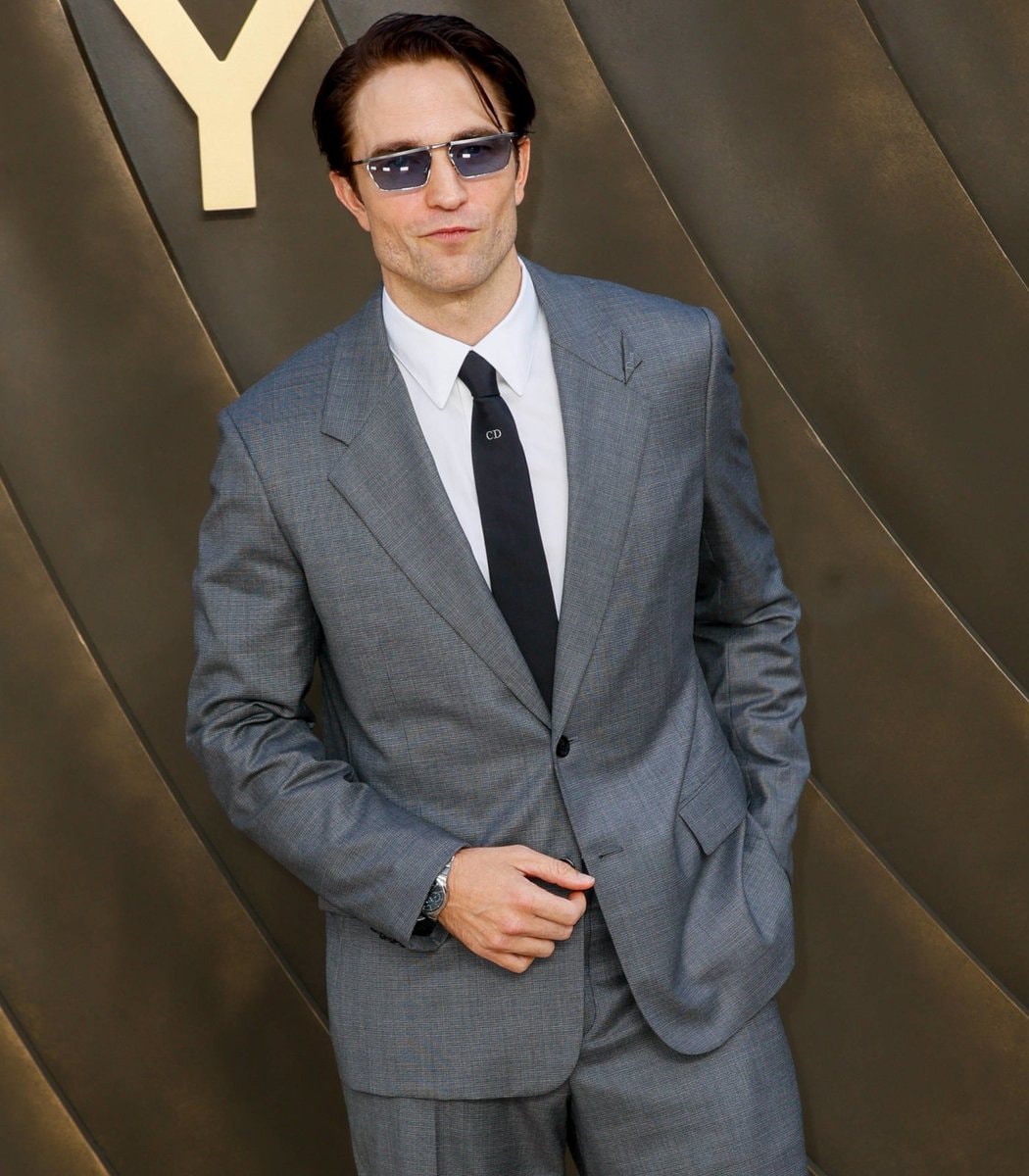 Robert Pattinson movie salaries (photo 1 of 4)