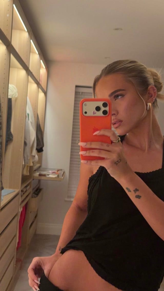 Kaci Jay selfie (photo 2 of 2)