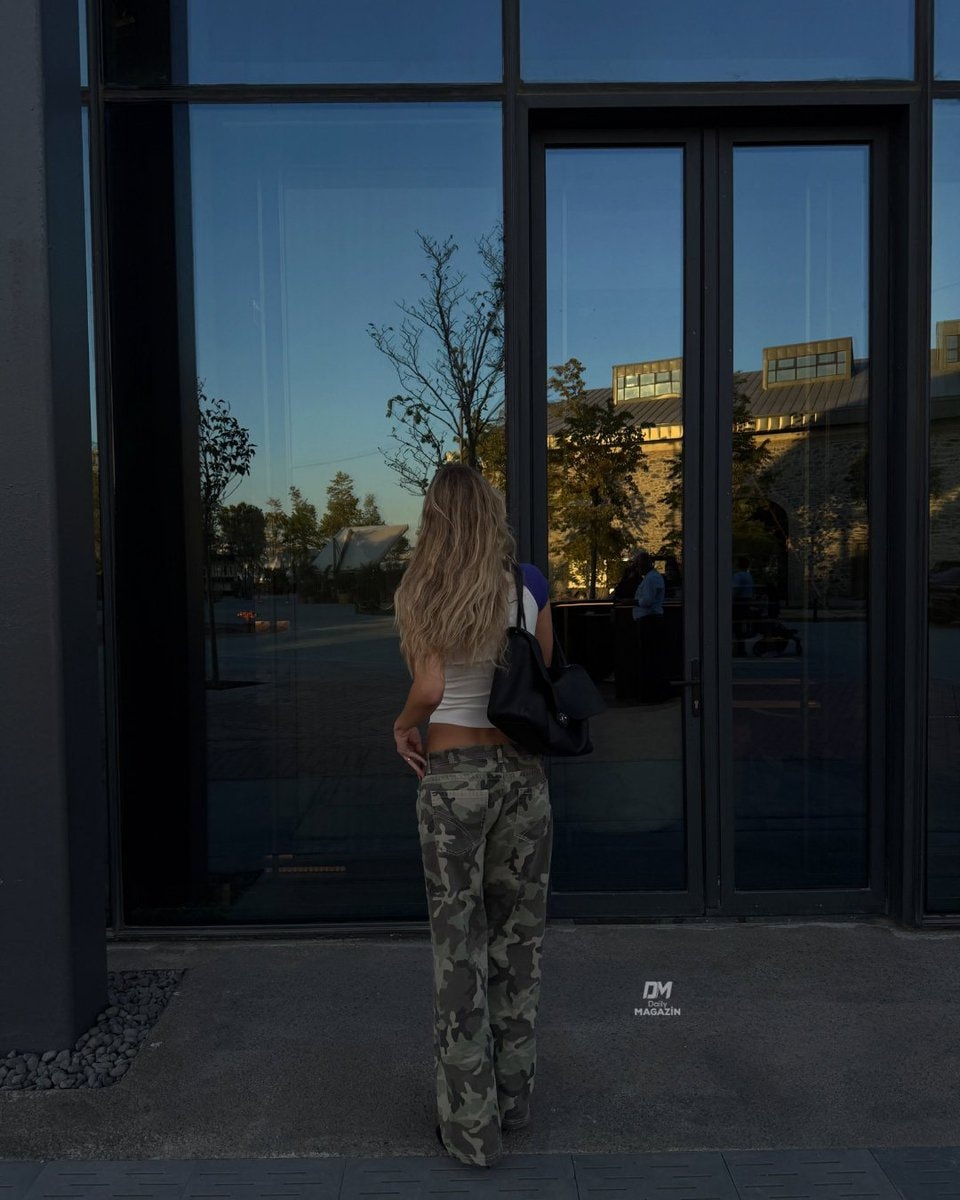 Yasemin Şefkatli new photos (photo 2 of 2)