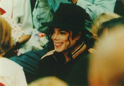Michael Jackson Smile (photo 2 of 3)