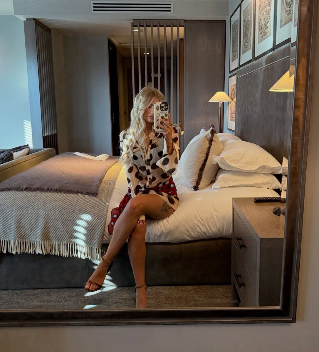 Lucy Fallon (photo 3 of 4)