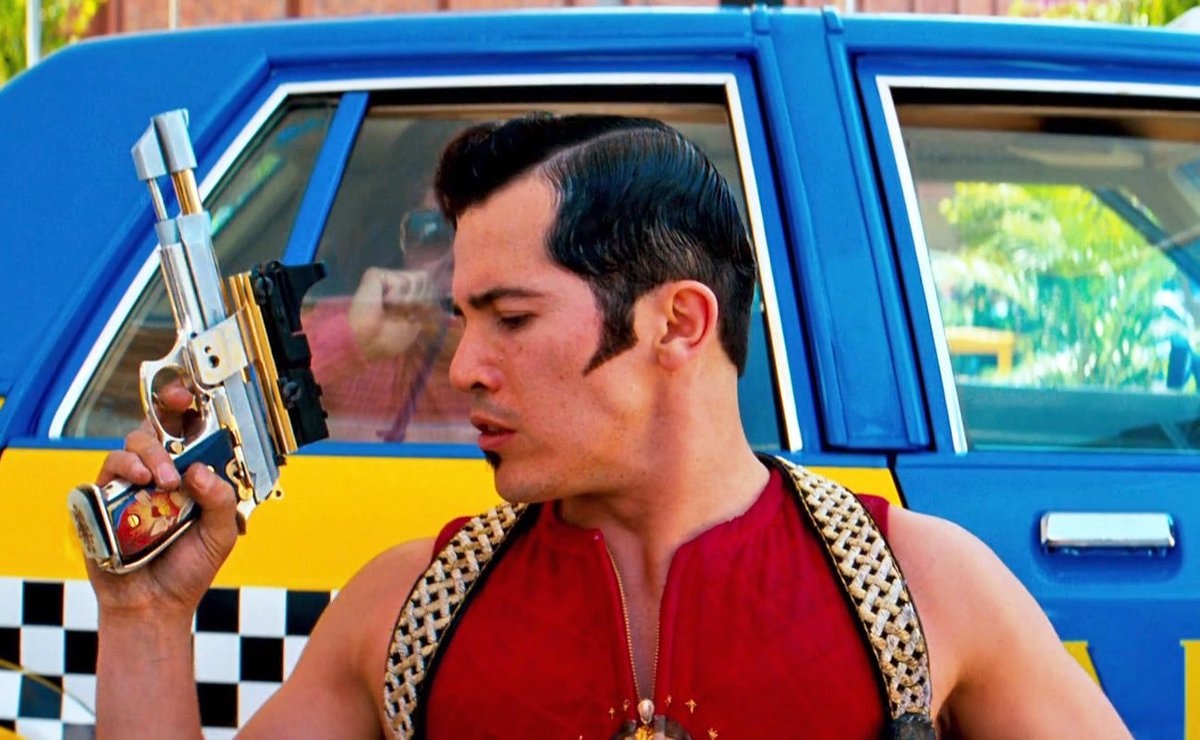 John Leguizamo underrated actor (photo 2 of 4)