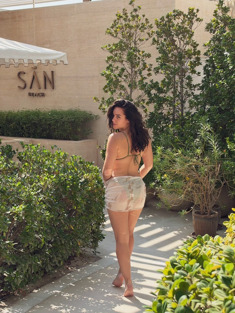 Georgia May Foote (photo 2 of 4)