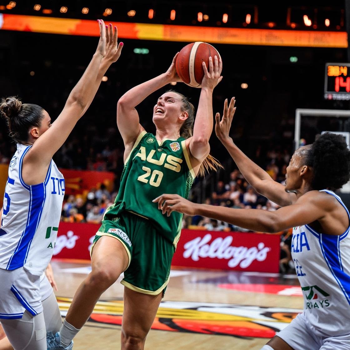 Isobel Borlase scores 23 points for Australia