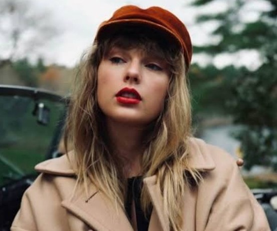 UK female artists most #1 albums (photo 1 of 4)