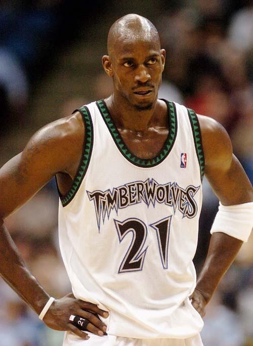 Kevin Garnett No. 21 retirement
