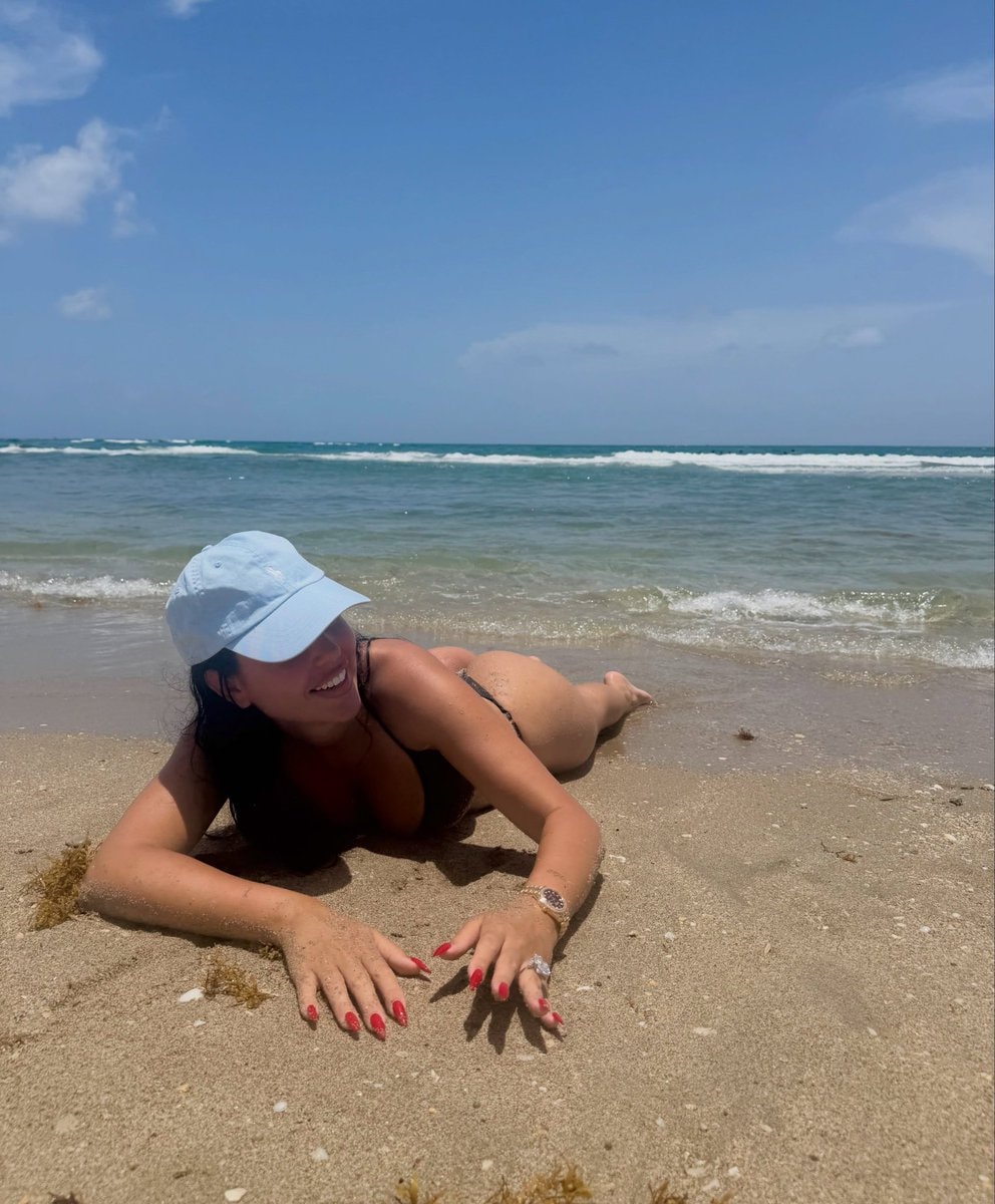 Georgina Rodriguez Miami Beach (photo 4 of 4)