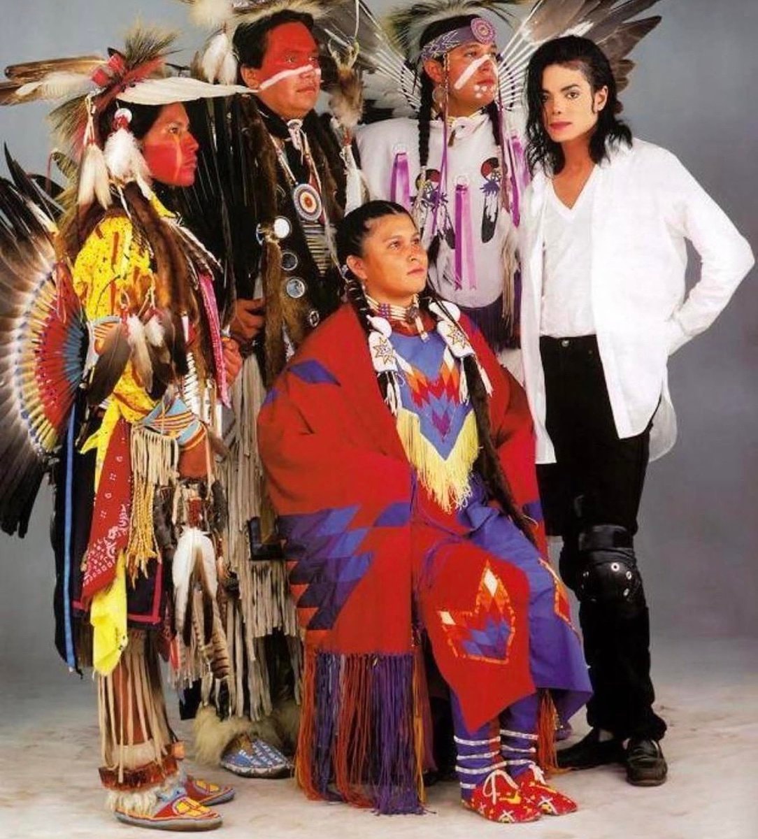 Michael Jackson Black or White cultural appreciation (photo 4 of 4)