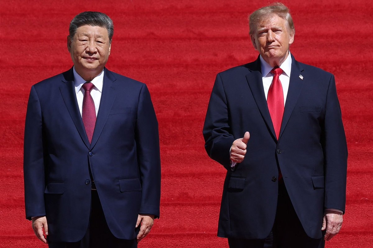 Trump denies weapons offer to China's Xi Trump denies weapons offer to China's Xi