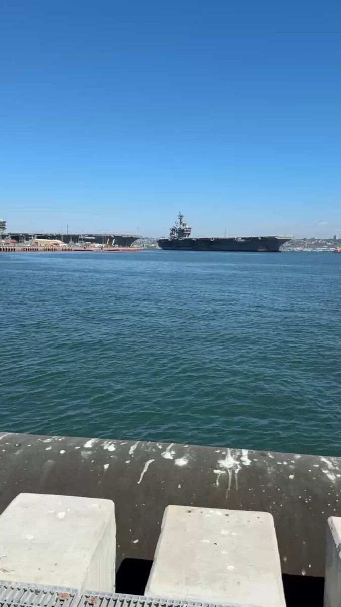 USS Abraham Lincoln returns to San Diego