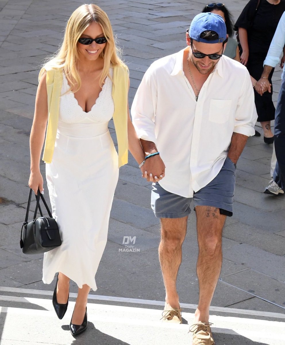 Sydney Sweeney Scooter Braun Venice (photo 2 of 2)