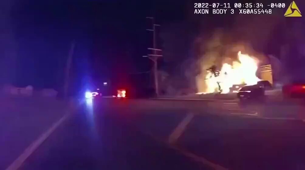 Pizza delivery rescue burning house