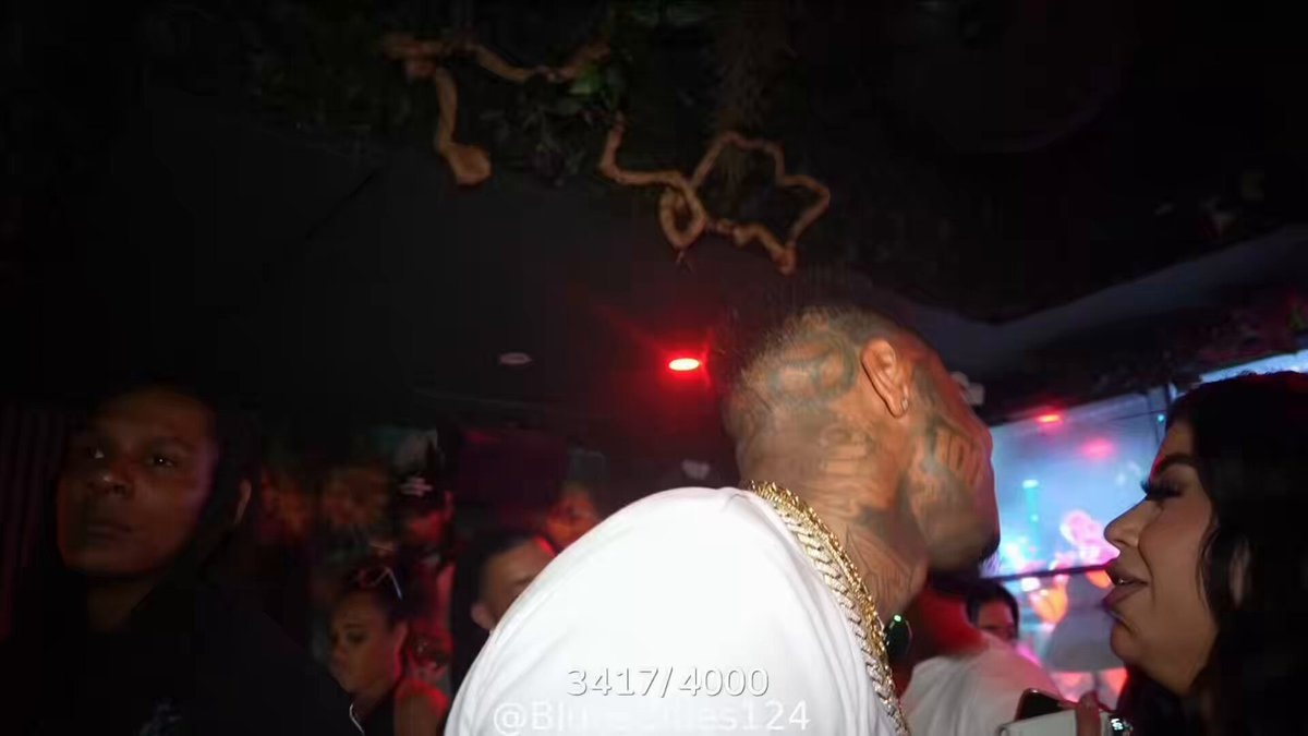 Blueface club moment