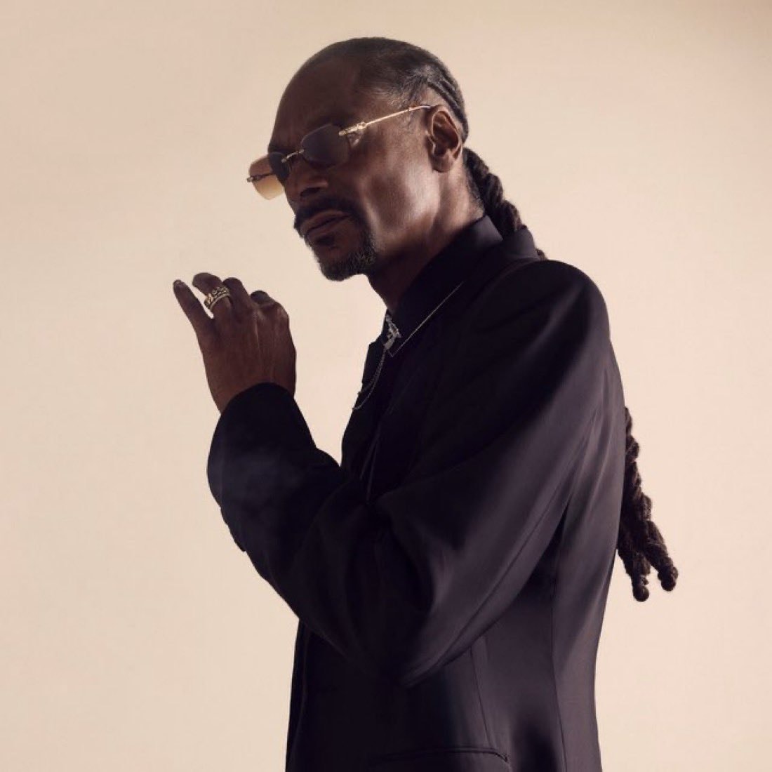 Snoop Dogg biopic release date August 6 2027 (photo 2 of 2)