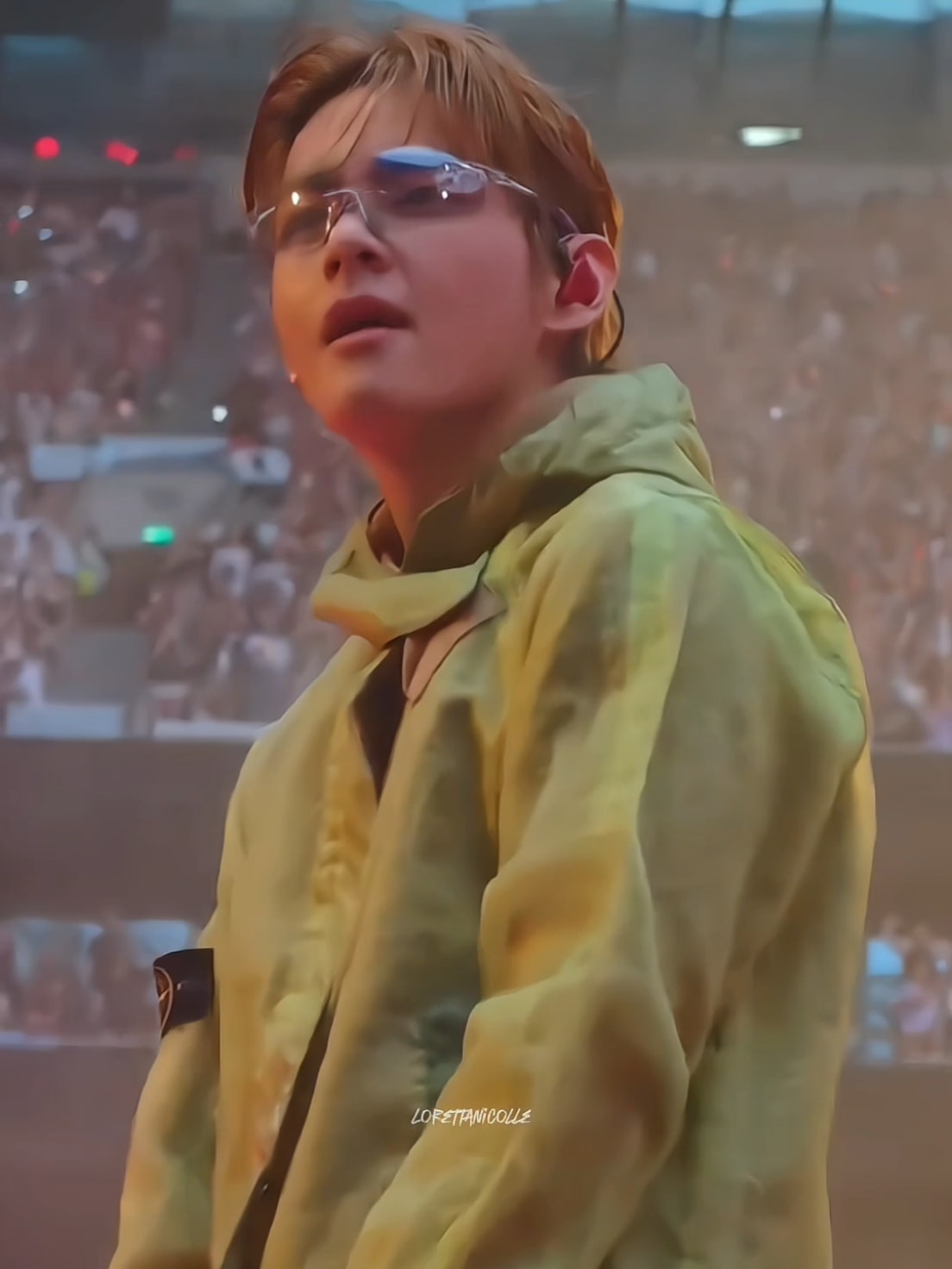 V Taehyung stage performance