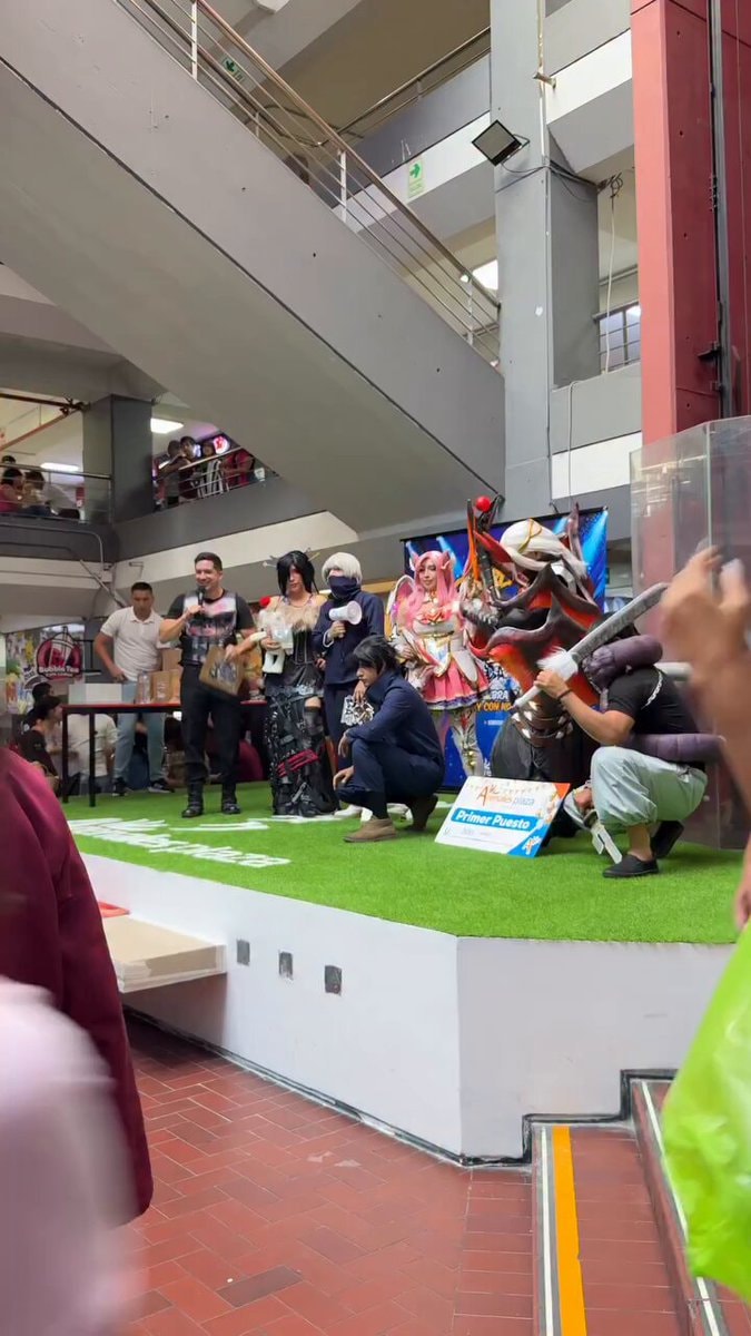 Serpo cosplay Dandadan Peru