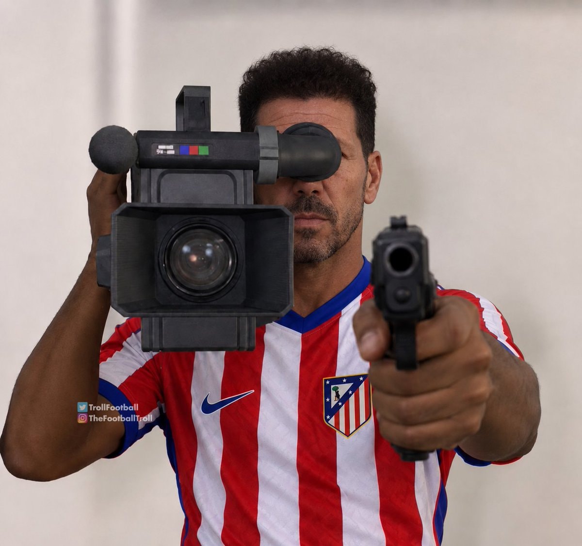 Julian Alvarez photoshoot behind the scenes Julian Alvarez photoshoot behind the scenes