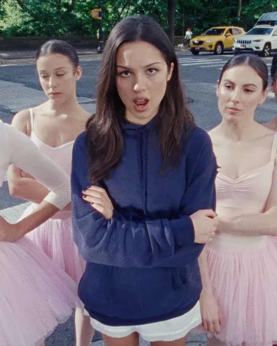Olivia Rodrigo stupid song Spotify (photo 2 of 2)