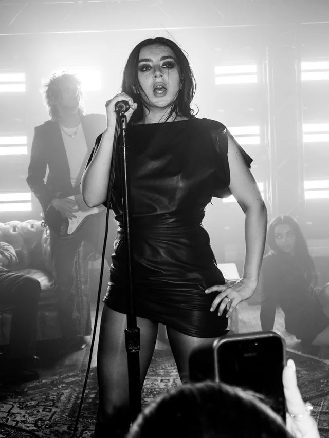 Madonna Charli XCX Danceteria remix (photo 2 of 2)
