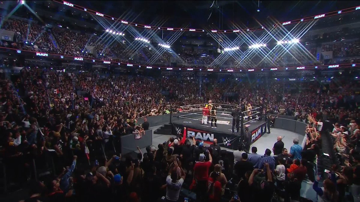 WWE Raw EL GRANDE AMERICANO STEPHANIE VAQUER WWE Raw EL GRANDE AMERICANO STEPHANIE VAQUER