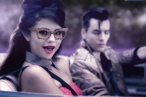 Selena Gomez Love You Like A Love Song 15 years (photo 3 of 4)
