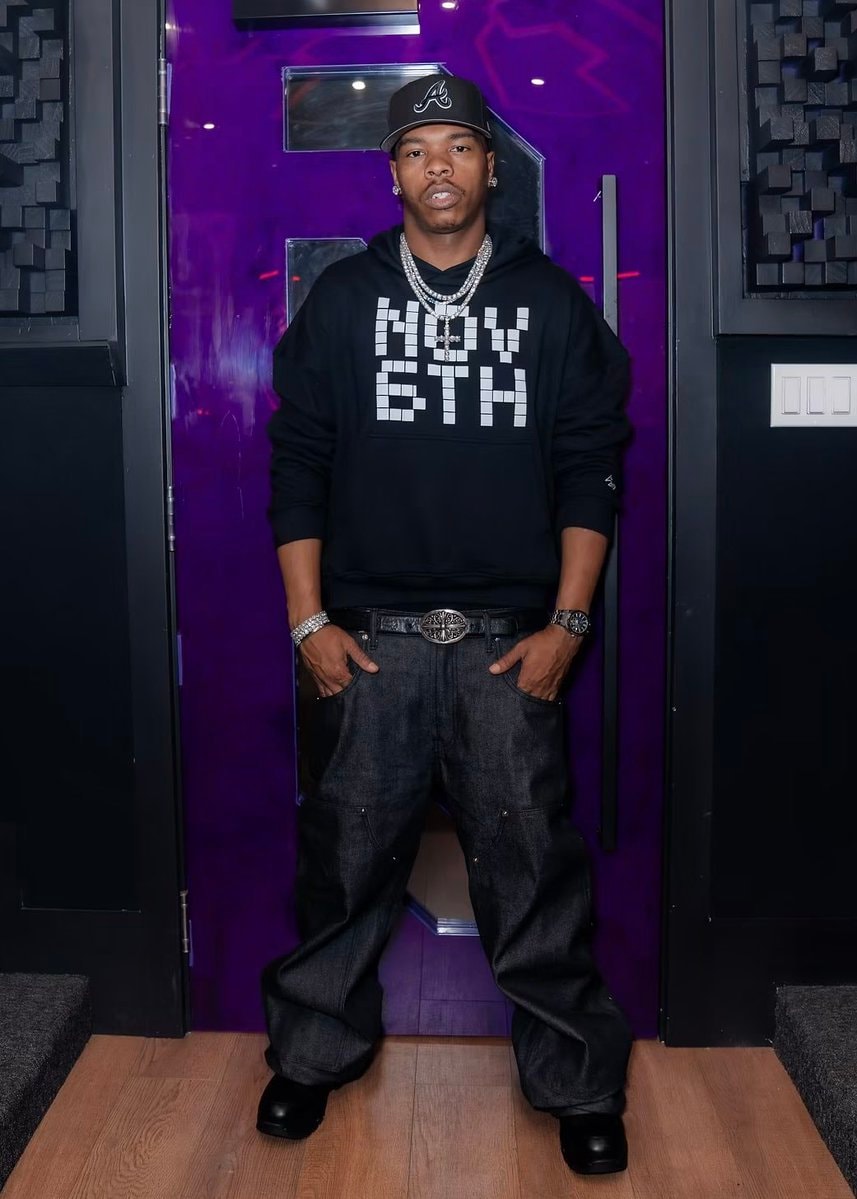 LIL BABY FRESH album features (photo 1 of 2)