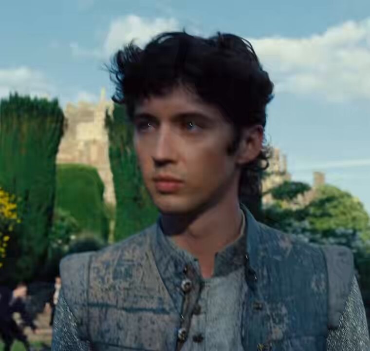 Troye Sivan Party single