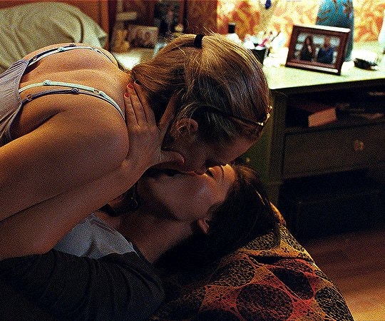 Jennifer's Body kiss scene