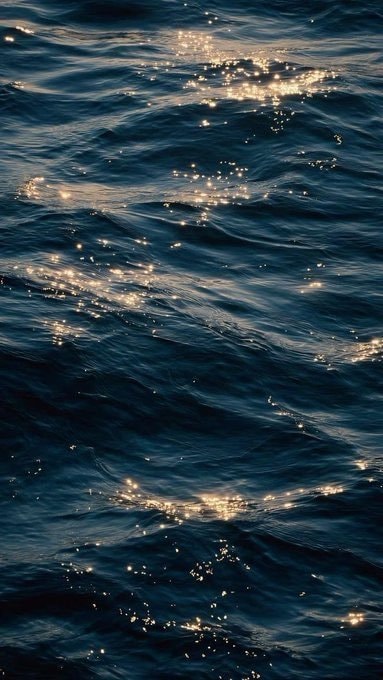 Sea shades dark blue water (photo 2 of 4)