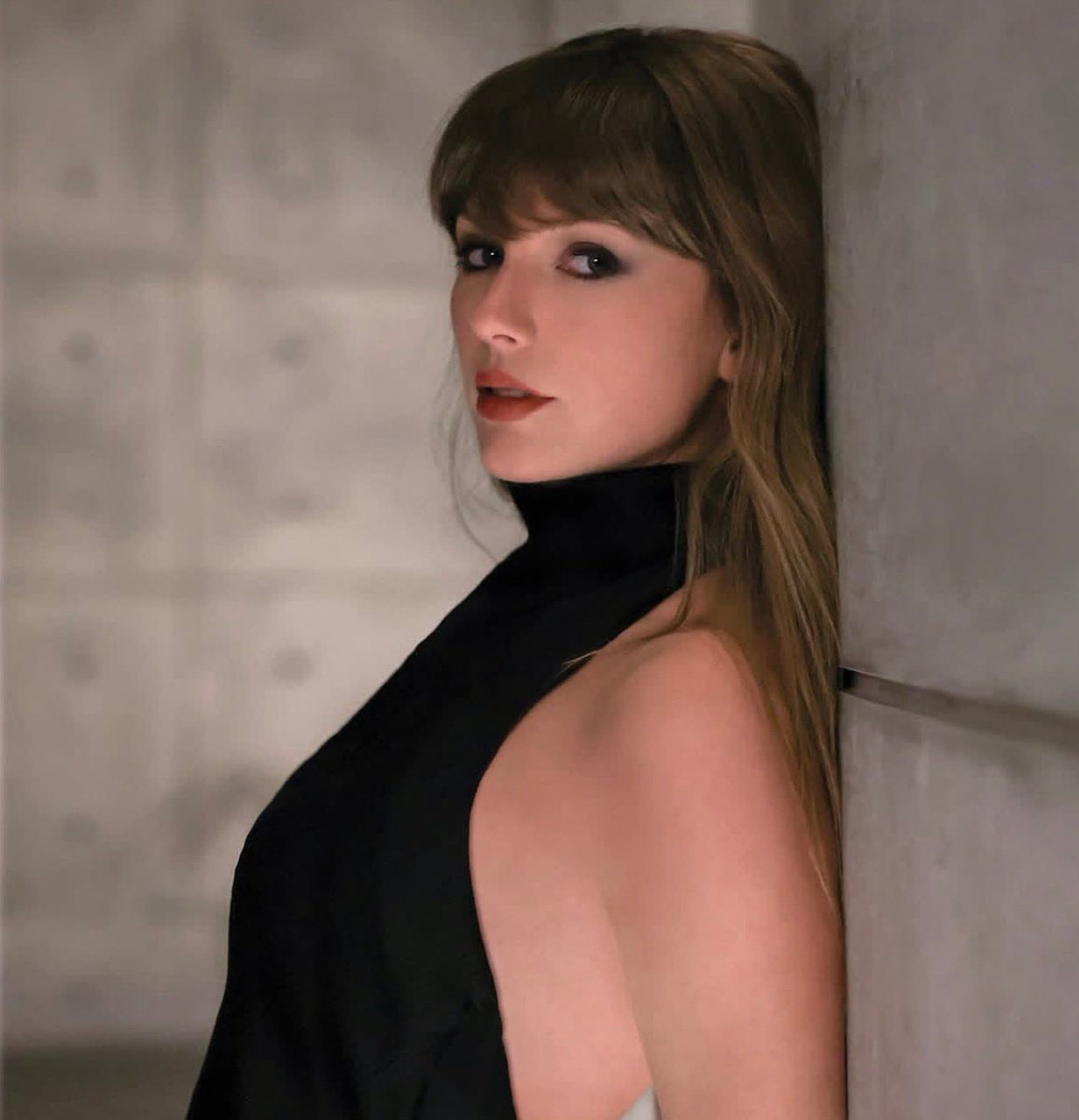 Taylor Swift The Life of a Showgirl: The Encore (photo 2 of 2)
