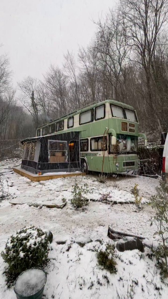 converted double-decker bus home