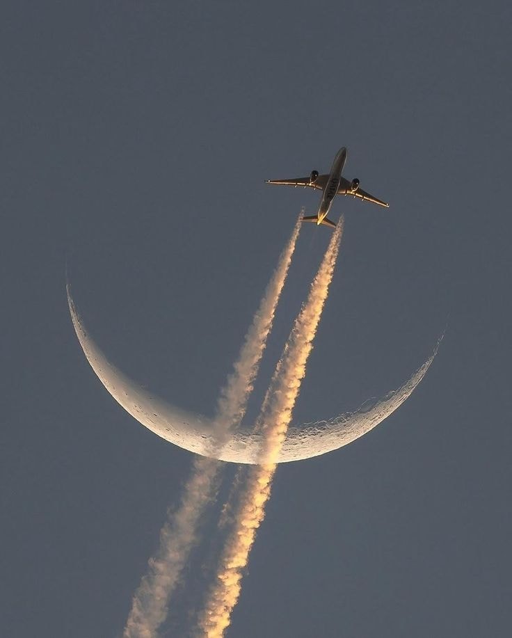 half-moon in dark blue sky (photo 2 of 4)