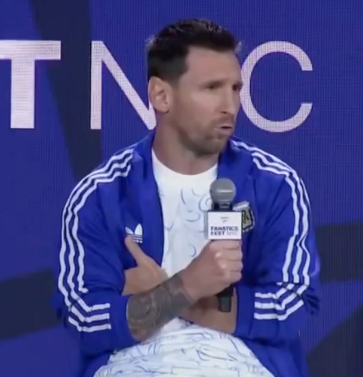 Novak Djokovic and Lionel Messi (photo 2 of 2)
