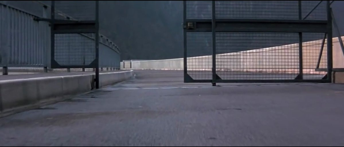 GoldenEye 1995 Wayne Michaels stunt