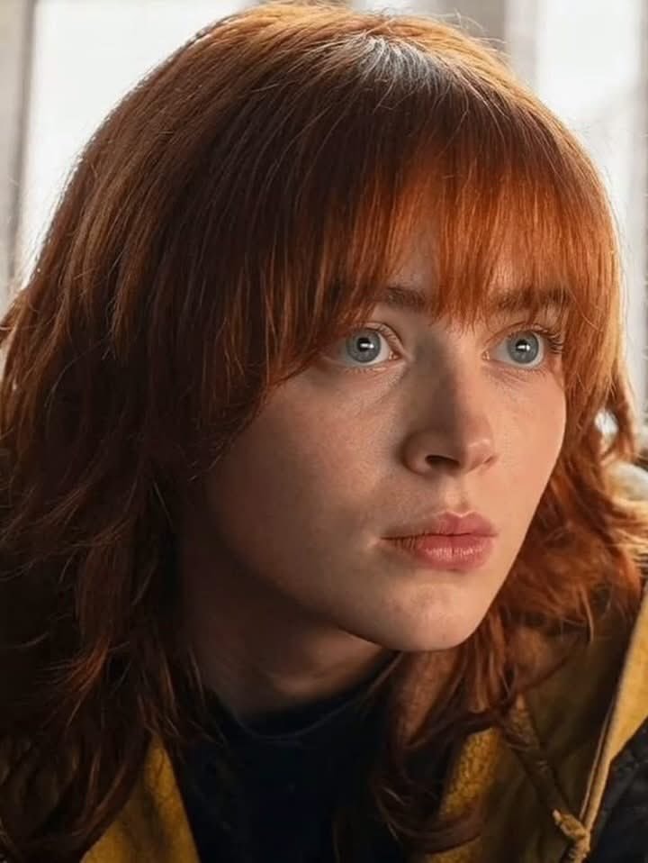 Sadie Sink Jean Grey (photo 3 of 4)