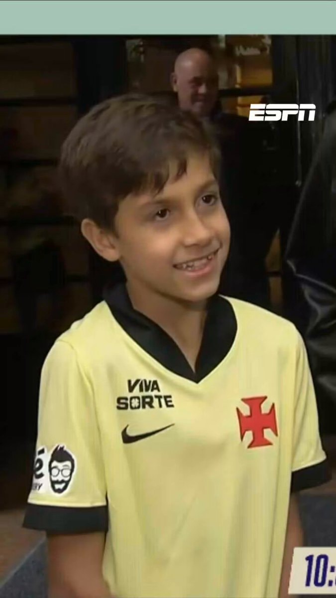 Kid chooses Ronaldo over Messi