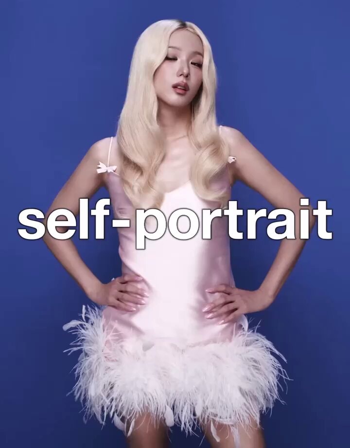 Jisoo blonde Self-Portrait campaign