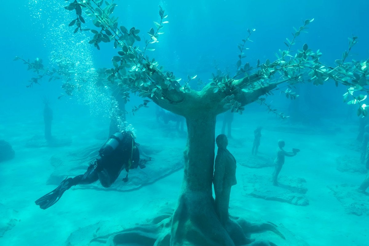 Cyprus underwater museum sculptures (photo 2 of 4)
