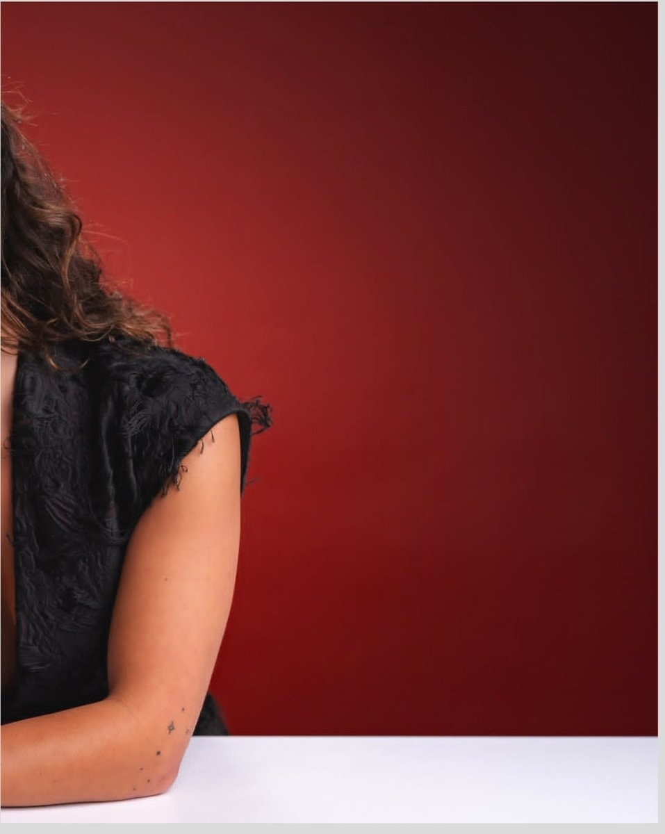 Adria Arjona in Onslaught (photo 2 of 3)