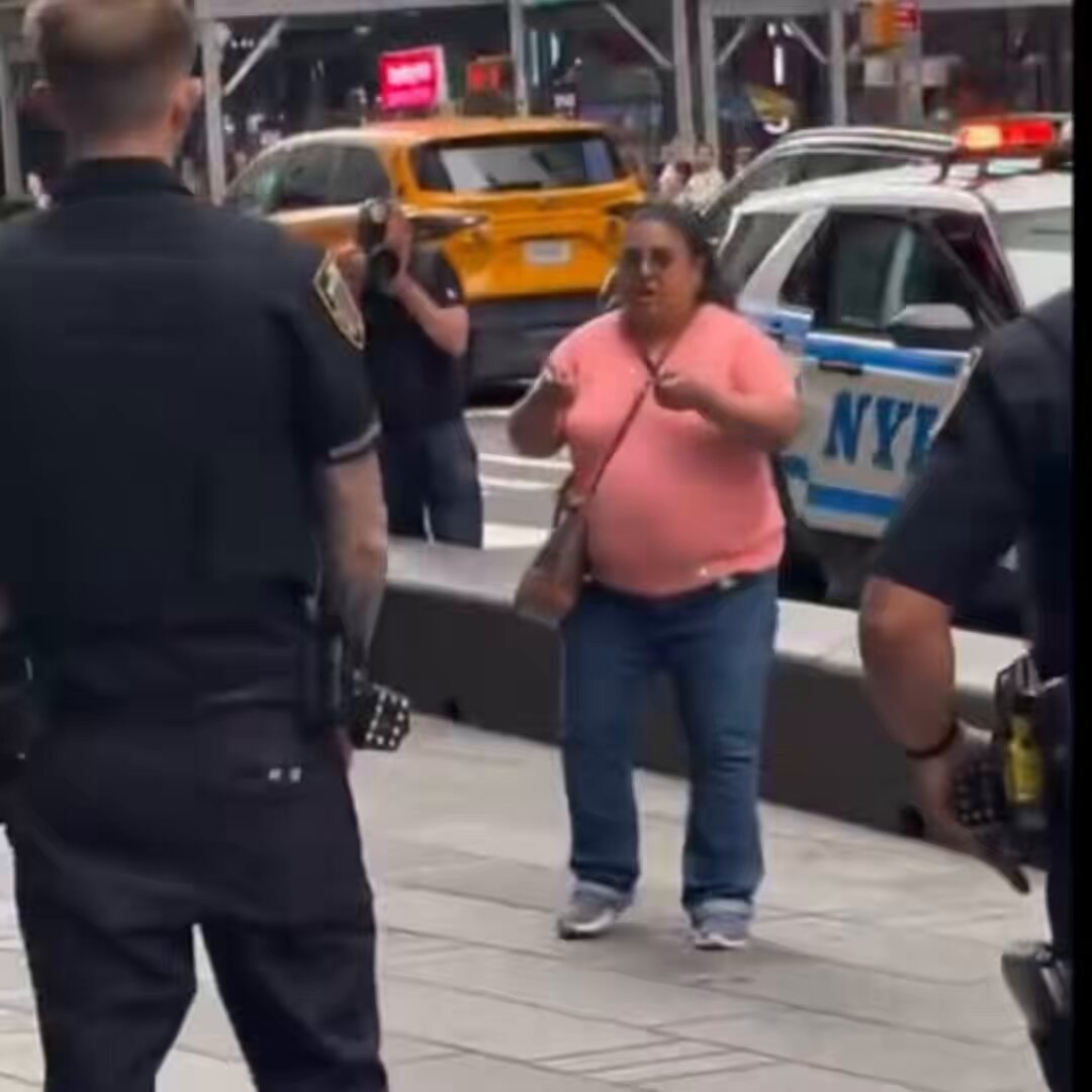 Times Square knife attack Erin Piacenti