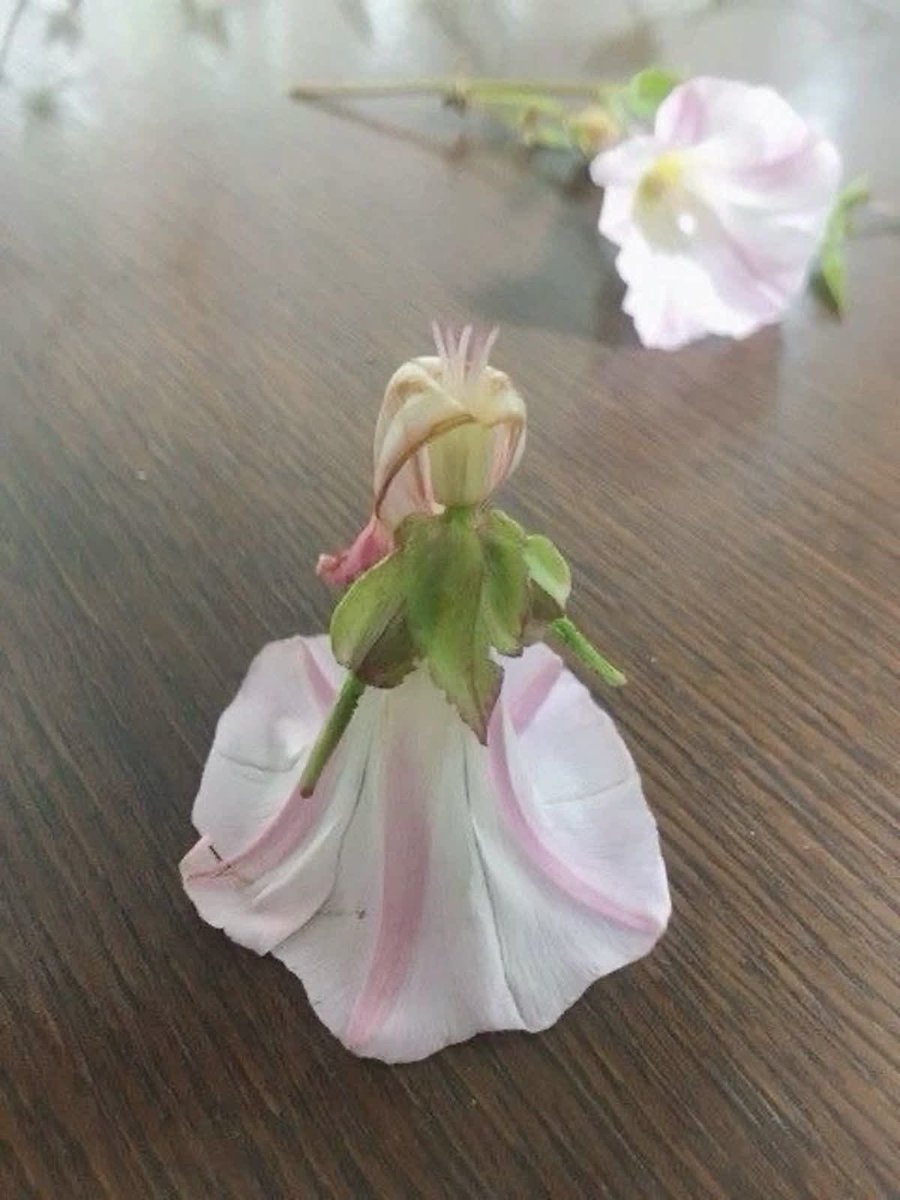 flower fairy figurine (photo 2 of 2)