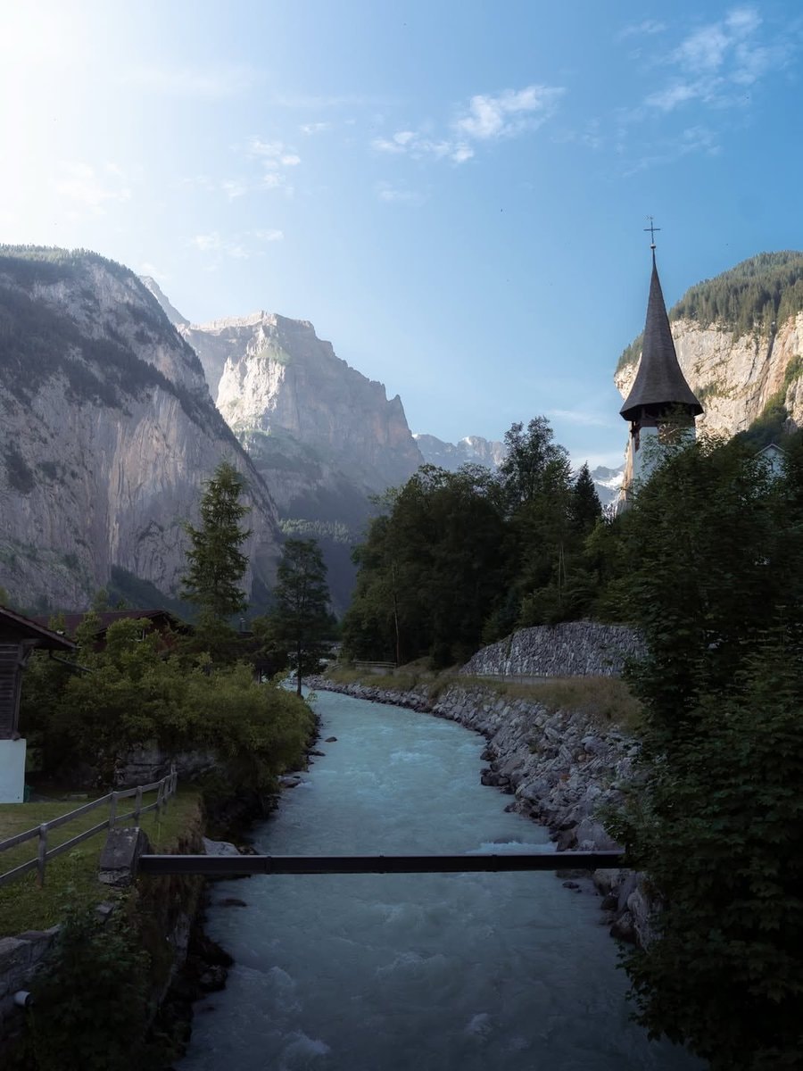 Swiss village mountain landscape (photo 3 of 4)