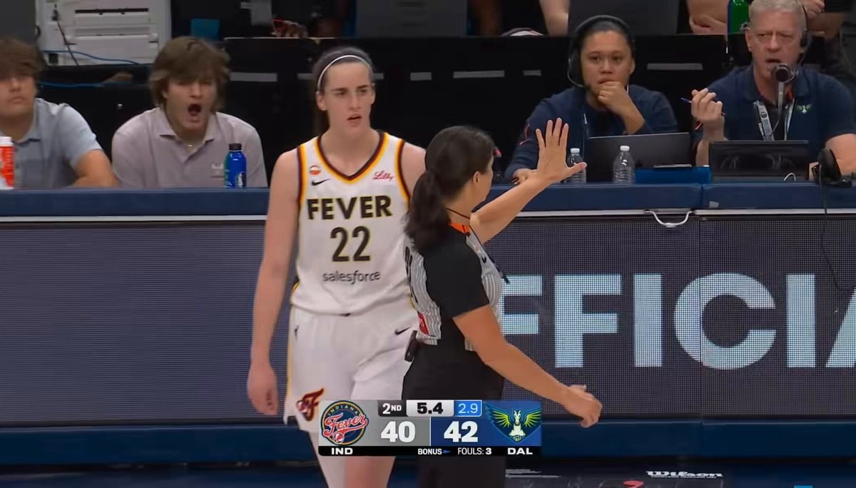 Paige Bueckers tells Caitlin Clark to calm down Paige Bueckers tells Caitlin Clark to calm down