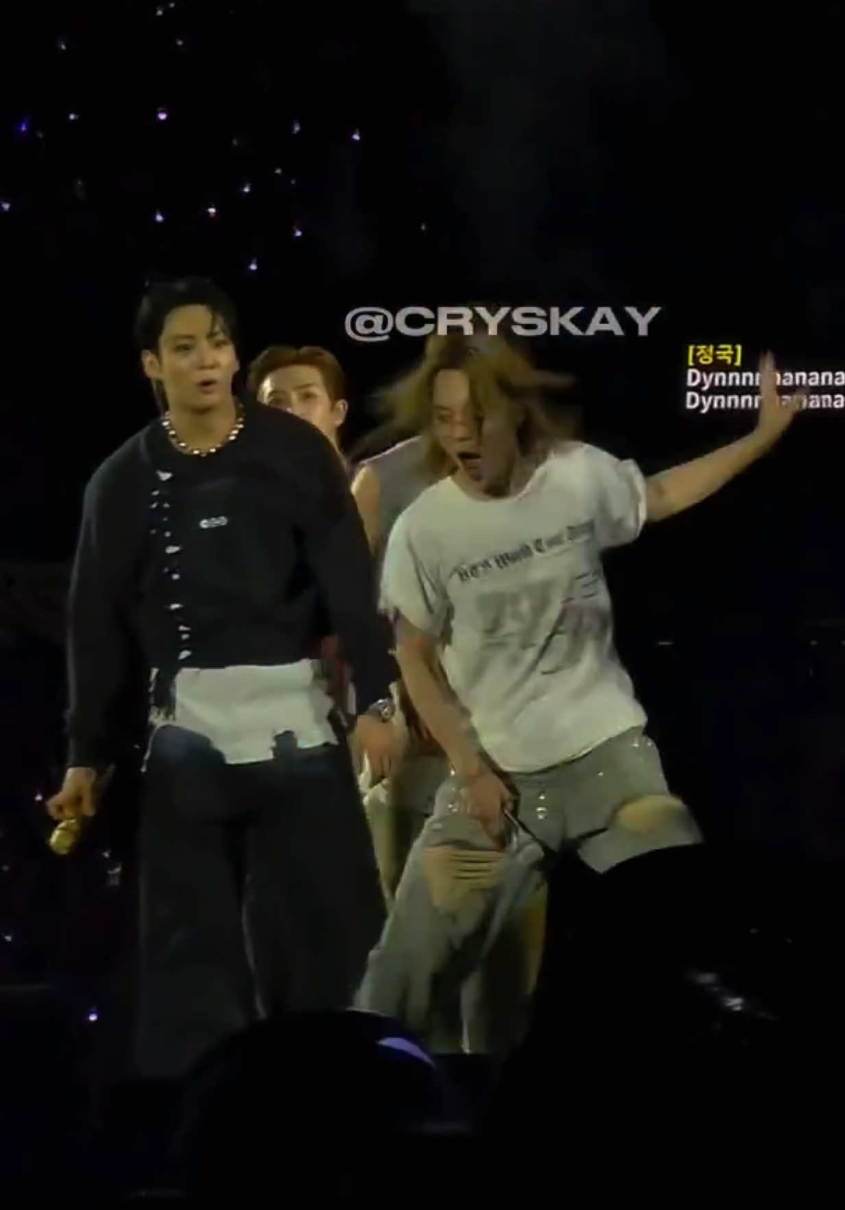 Jimin Jungkook Jin mic tricks Jimin Jungkook Jin mic tricks