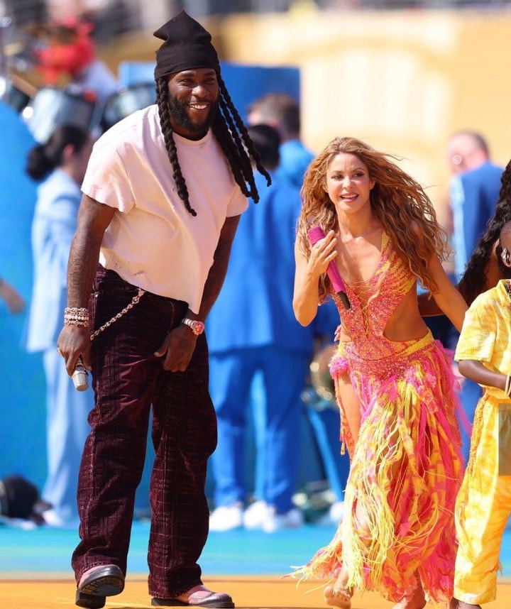 Shakira Burna Boy Boy Dai Dai billion views (photo 2 of 2)