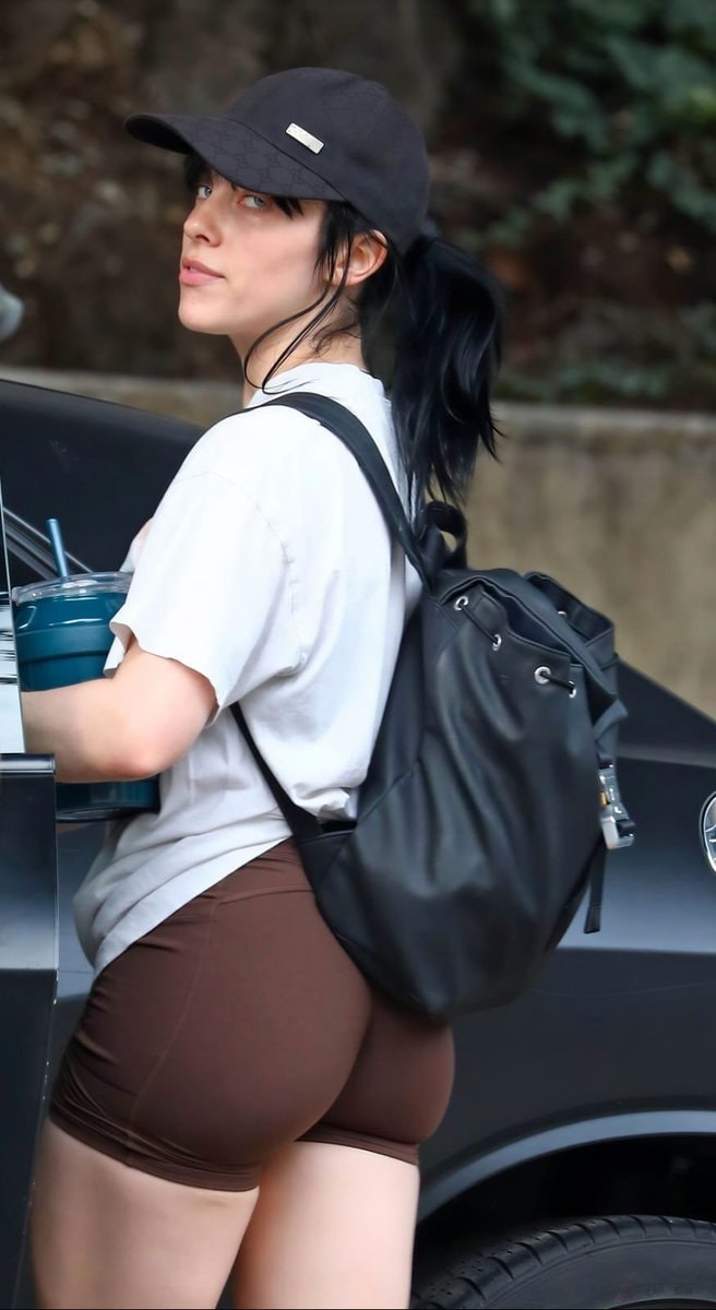 Billie Eilish streetwear style