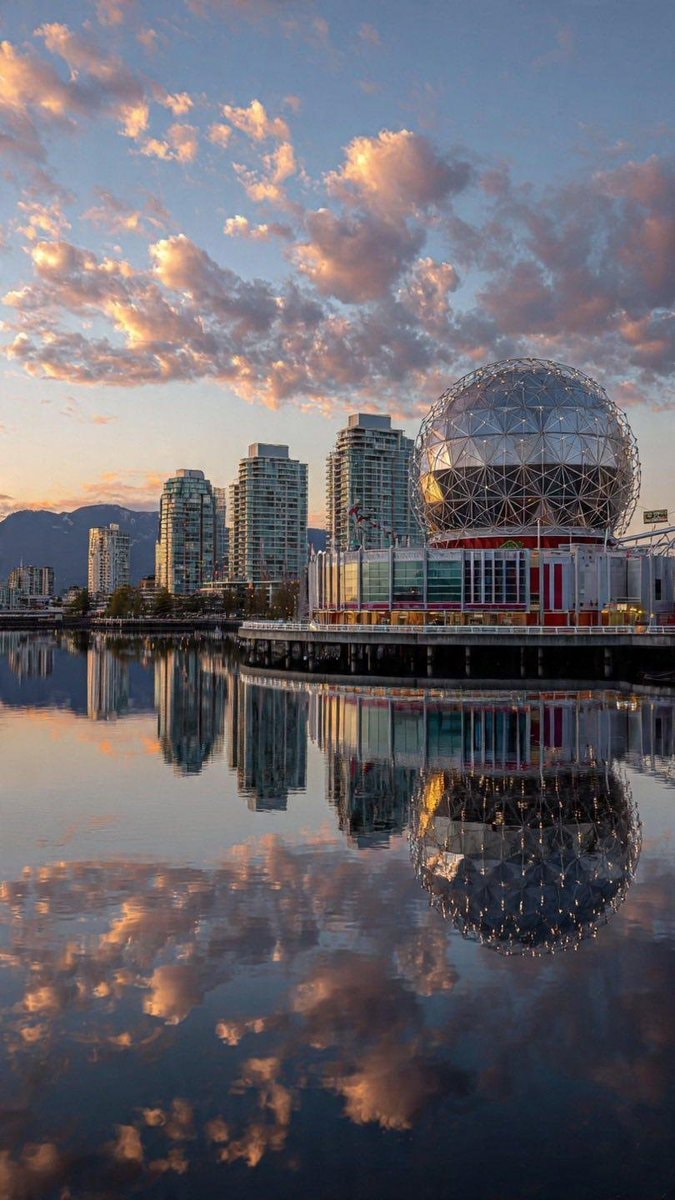 Vancouver Canada rainy day (photo 2 of 4)