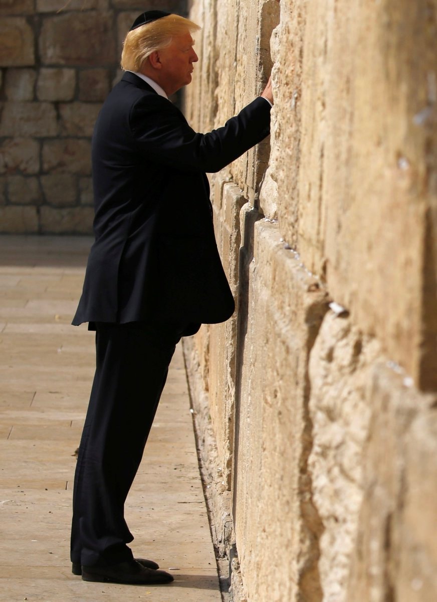 Rep. Thomas Massie $30 million Israel wall kiss (photo 2 of 2)