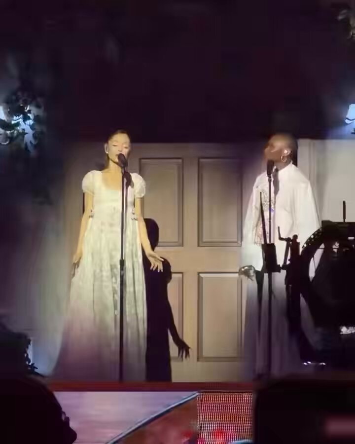 Ariana Grande Cynthia Erivo For Good